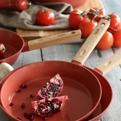 Poêle Ector Induction Aluminium Revêtu Manche En Bois 24 Cm Rouge 9 Poêle Ector Induction Aluminium Revêtu Manche En Bois 24 Cm Rouge -de Buyer Soldes Magasin 108013 2 1 Poele Ector induction aluminium revetu manche en bois 24 cm rouge Ogo