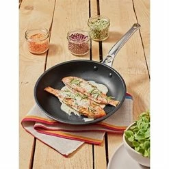 De Buyer Set De 3 Poêles Anti-adhérentes 20, 24 Et 28 Cm Choc Extrême 6 De Buyer Set De 3 Poêles Anti-adhérentes 20, 24 Et 28 Cm Choc Extrême -de Buyer Soldes Magasin 139010 1 1 Set de 3 poeles anti adherentes 20 24 et 28 cm Choc Extreme De Buyer