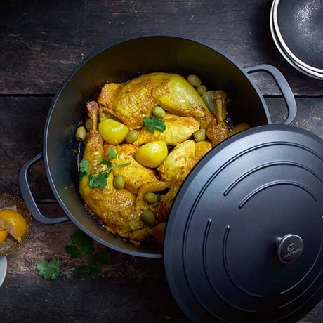 Cocotte Légère Ronde En Fonte D'aluminium 28 Cm 6,7 L Coloris Noir 4 Cocotte Légère Ronde En Fonte D'aluminium 28 Cm 6,7 L Coloris Noir – Image 2