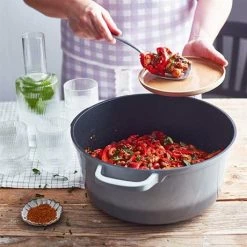 Cocotte Légère Ronde En Fonte D'aluminium 28 Cm 6,7 L Coloris Gris -de Buyer Soldes Magasin 203005 1 4 Cocotte legere ronde en fonte d aluminium 28 cm 6 7 L coloris gris Mathon