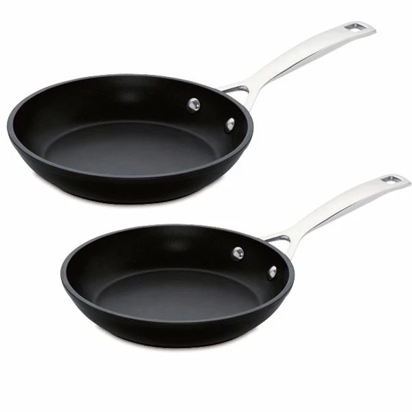 Le Creuset Lot 2 Poêles 24 Et 28 Cm Les Forgées 3 Le Creuset Lot 2 Poêles 24 Et 28 Cm Les Forgées