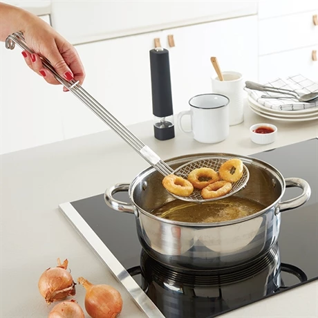 Lot Friteuse Traditionnelle, Coupe-frites Et Araignée à Friture 4 Lot Friteuse Traditionnelle, Coupe-frites Et Araignée à Friture – Image 2