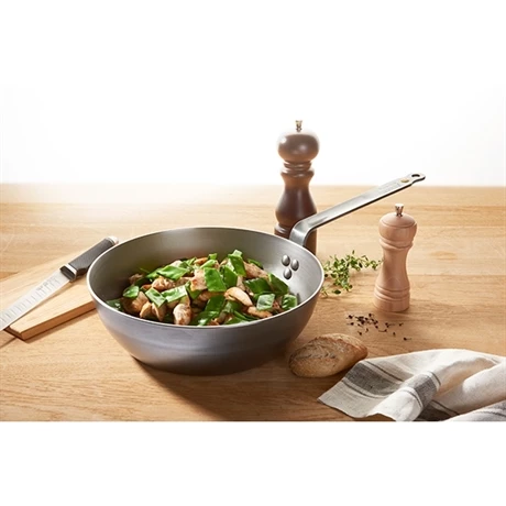 De Buyer Poêle Paysanne Minéral B Element 24 Cm 4 De Buyer Poêle Paysanne Minéral B Element 24 Cm – Image 2