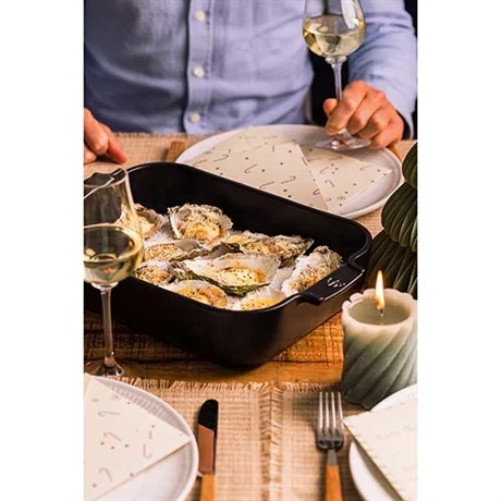 Peugeot Plat à Four Céramique Appolia Rectangulaire Noir Mat 40 Cm 7 Peugeot Plat à Four Céramique Appolia Rectangulaire Noir Mat 40 Cm – Image 5