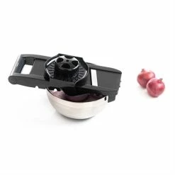 Mandoline Multi-lames Noir 8 Mandoline Multi-lames Noir -de Buyer Soldes Magasin 470047 2 1 Mandoline multi lames noir Mastrad