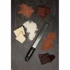 Microplane Râpe Zesteur Premium Classic Noire -de Buyer Soldes Magasin 47071 2 1 Rape zesteur Premium Classic noire Microplane