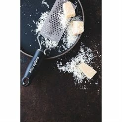 Microplane Râpe à Fromage à Gros Grains Gourmet Noire -de Buyer Soldes Magasin 478012 3 1 Rape a fromage a gros grains Gourmet noire Microplane
