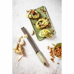 Microplane Zesteur Premium Classic Râpe Vert Sauge -de Buyer Soldes Magasin 478030 3 1 Zesteur Premium Classic rape vert sauge Microplane