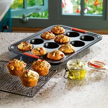 Le Creuset Moule Pâtiliss 12 Muffins 40 Cm 4 Le Creuset Moule Pâtiliss 12 Muffins 40 Cm – Image 2