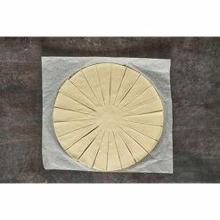 Emporte-pièce Tarte Soleil 7 Emporte-pièce Tarte Soleil -de Buyer Soldes Magasin 566008 1 1 Emporte piece tarte Soleil Betty Bossi