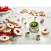 8 Emporte-pièces Et 8 Décors De Fête Linzertarte 2 8 Emporte-pièces Et 8 Décors De Fête Linzertarte -de Buyer Soldes Magasin 57113 0 2 8 emporte pieces et 8 decors de fete Linzertarte