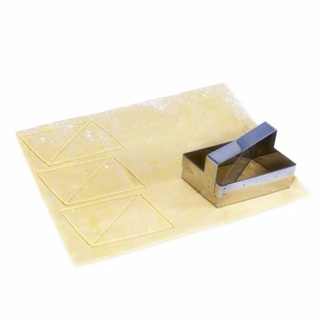 Découpoir à Croissant Petit Modèle 10cm 5 Découpoir à Croissant Petit Modèle 10cm – Image 3