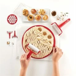 Lekue Kit 19 Petits Fours Avec Découpoirs Et Roulettes