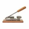 Casse Noix Avec Support Bois Et Inox 1 Casse Noix Avec Support Bois Et Inox -de Buyer Soldes Magasin 603110 0 1 Casse noix avec support bois et inox Baumalu