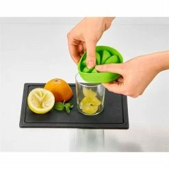 Presse-agrume For Drinks 11 Presse-agrume For Drinks -de Buyer Soldes Magasin 613032 4 1 Presse agrume For Drinks Betty Bossi