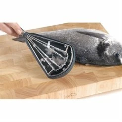 Grattoir à Poisson Inox 7 Grattoir à Poisson Inox -de Buyer Soldes Magasin 673132 2 1 Grattoir a poisson inox Lacor