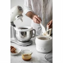 Smeg Sorbetière SMIC01 Pour Robot Sur Socle -de Buyer Soldes Magasin 720059 2 1 Sorbetiere SMIC01 pour robot sur socle Smeg